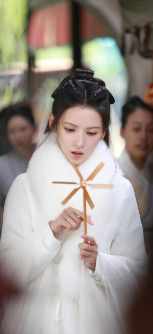张予曦《千秋令》