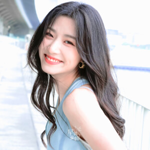卢昱晓