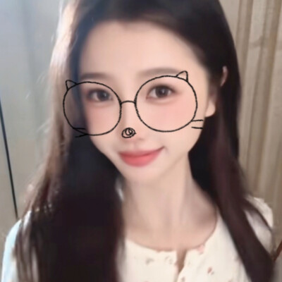 贴纸版，欣欣好权威的一张脸