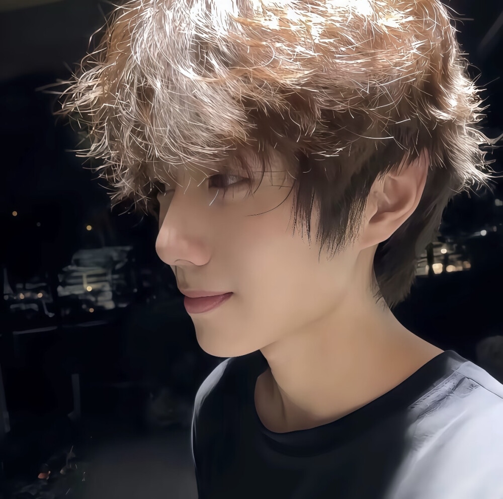 风格男头 拿图点赞关注