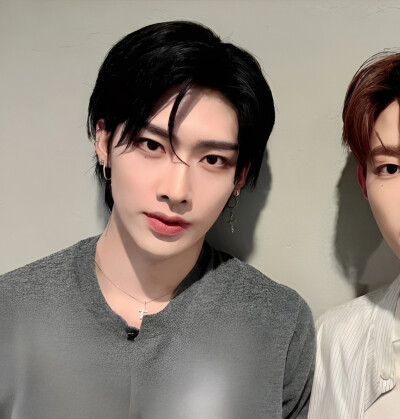 章昊沈泉锐情头
禁二传二改
拿图吱声