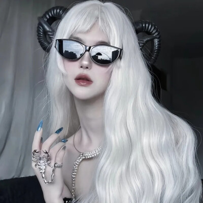 女头