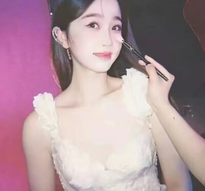 欣欣子
