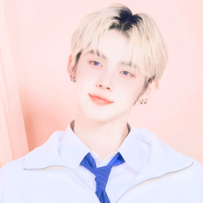  崔然竣Ranjun* “因为有你，我开始期待每个明天.”