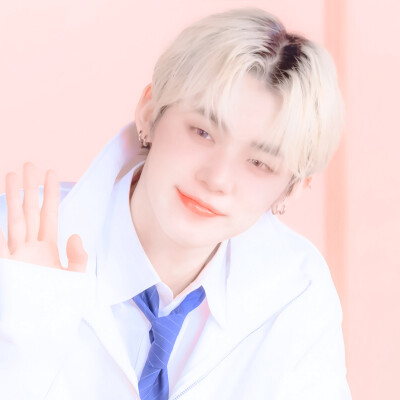  崔然竣Ranjun* “因为有你，我开始期待每个明天.”