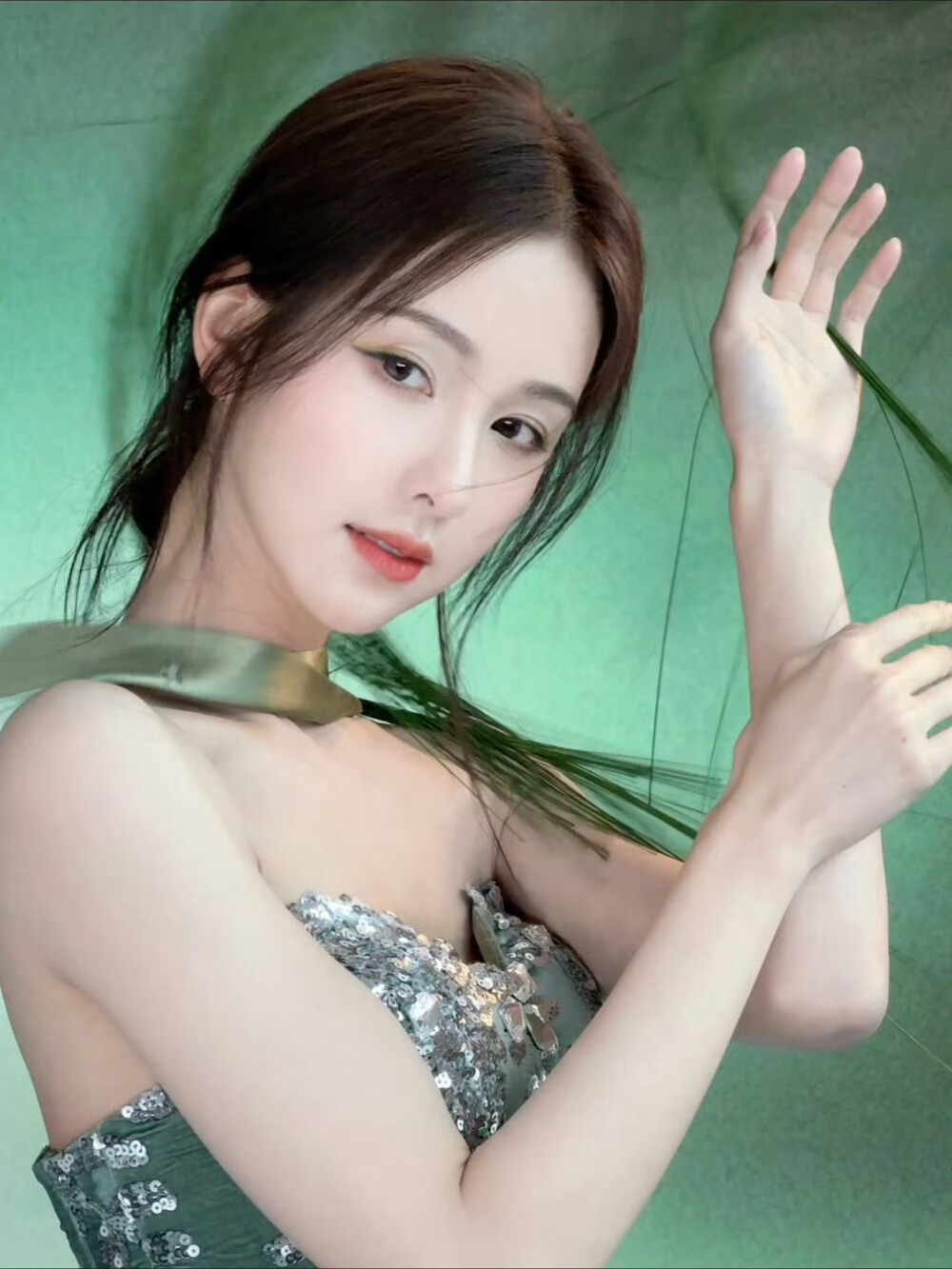 陈都灵