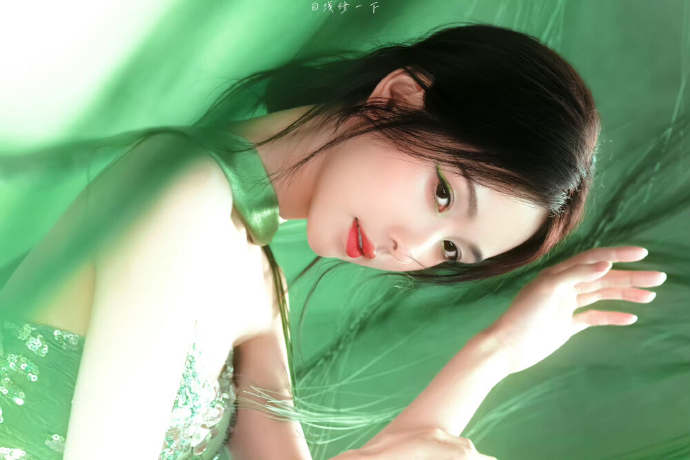 陈都灵