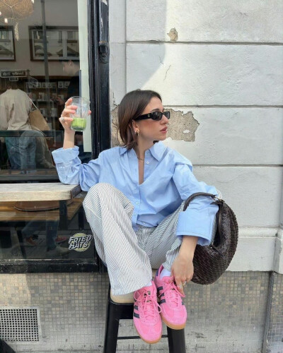 BY爱喝可乐的古娜小姐