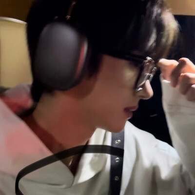 闫桉