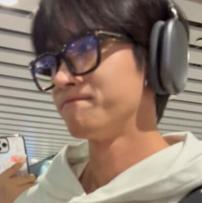 闫桉