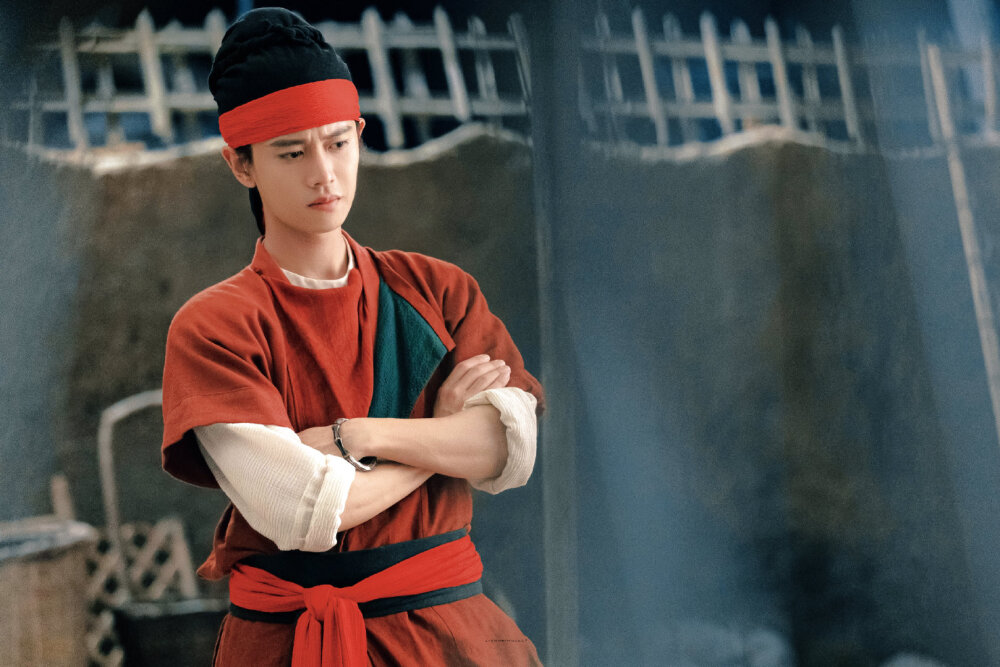 - 任嘉伦/久宣夜 。