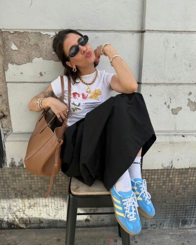 BY爱喝可乐的古娜小姐