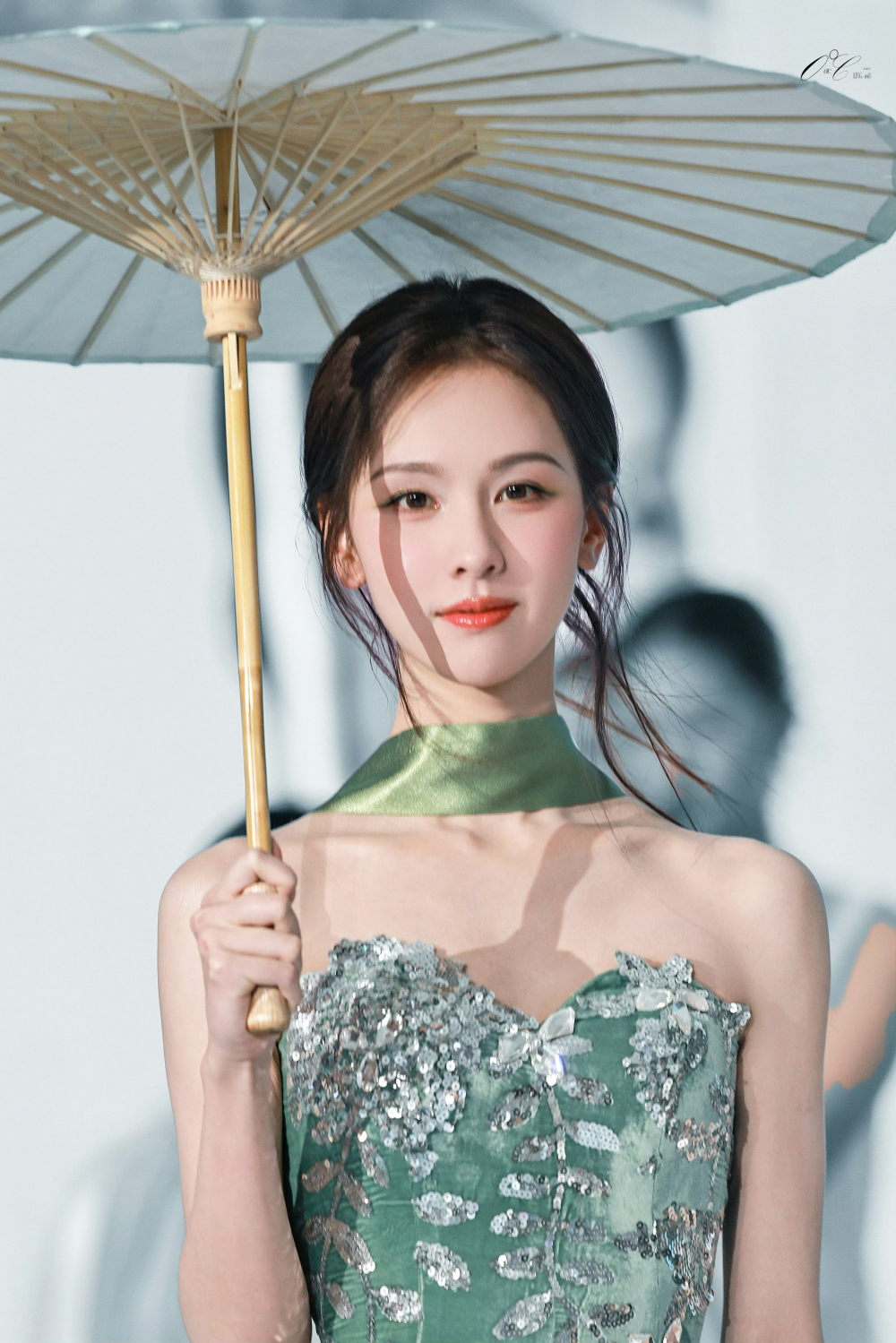 陈都灵