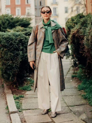 BY爱喝可乐的古娜小姐