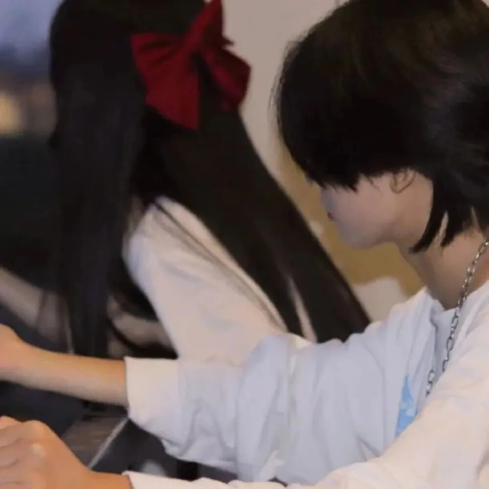 情侣头像 / 好看的情头一人一半