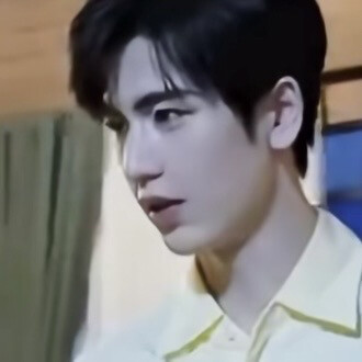 自截张凌赫
