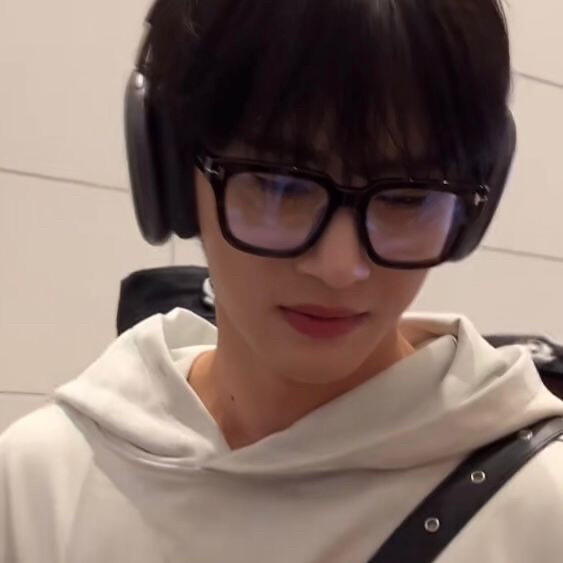 闫桉