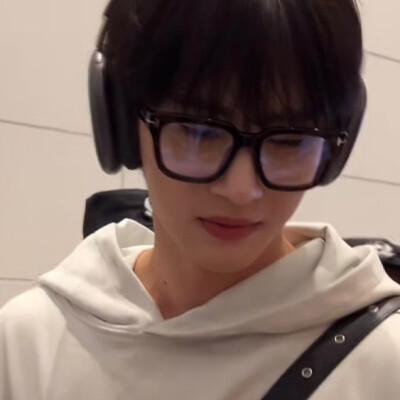 闫桉