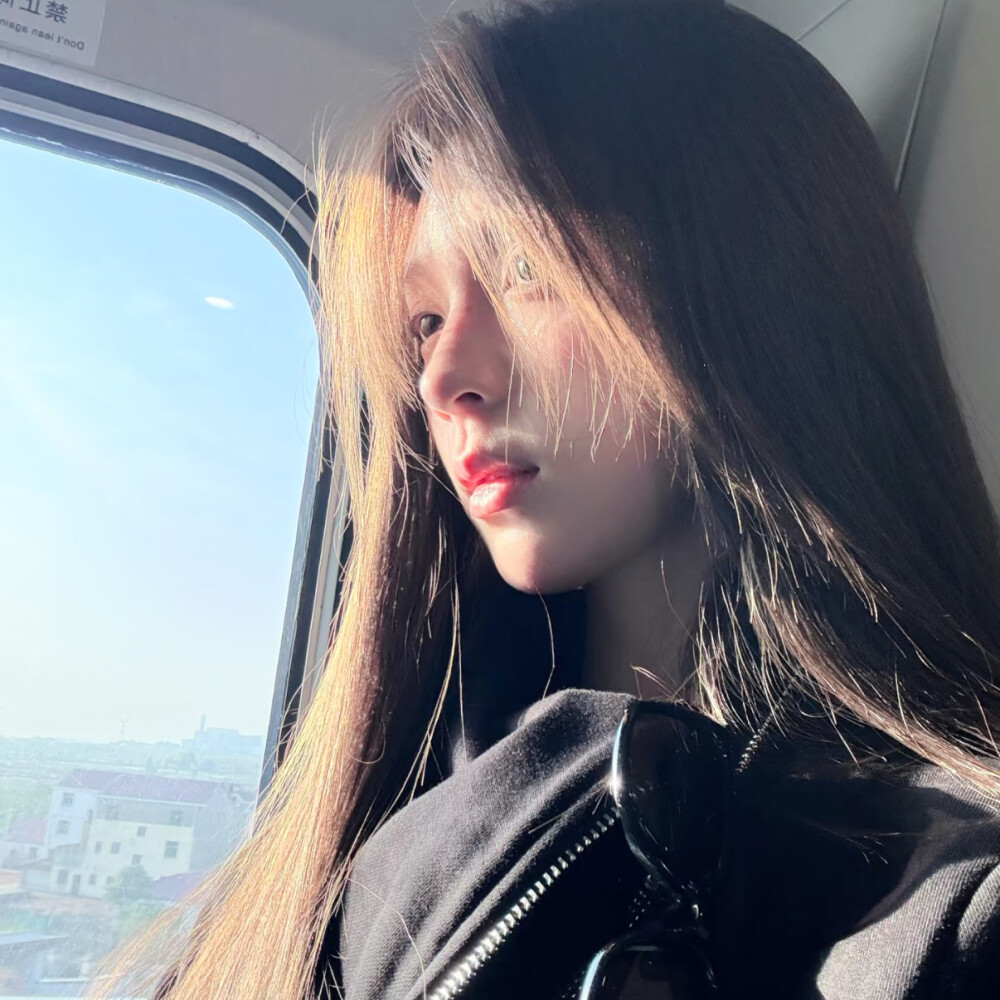风格女头
二传头像注明出处