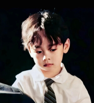 情侣头像 / 好看的情头一人一半