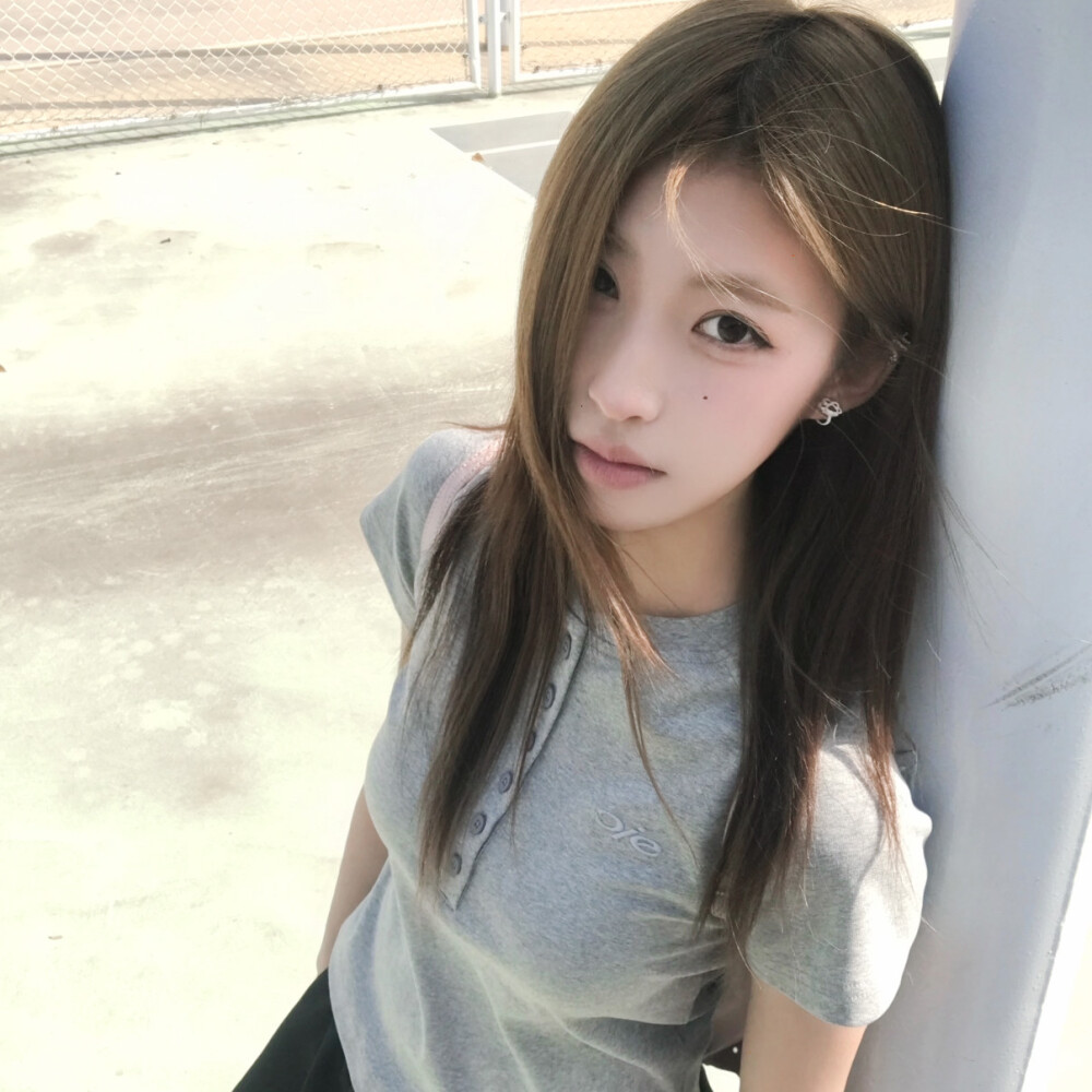 风格女头
二传头像注明出处