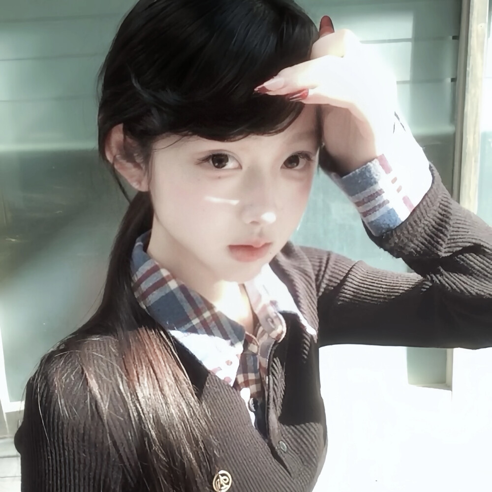 像百花撞了春风