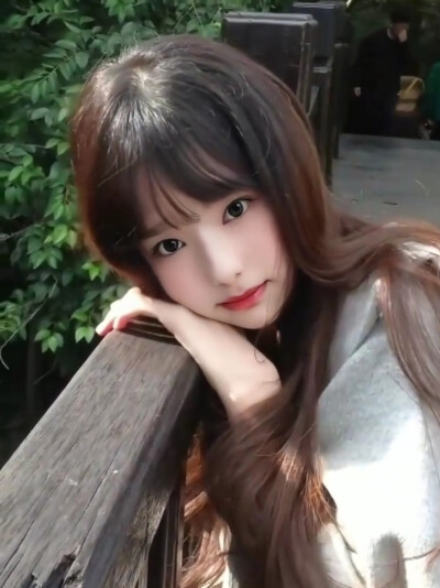 氛围感妹头/.
