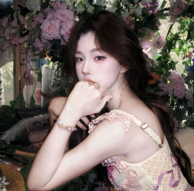 女头
✩°｡⋆✰⋆⁺₊⋆ †☾⋆