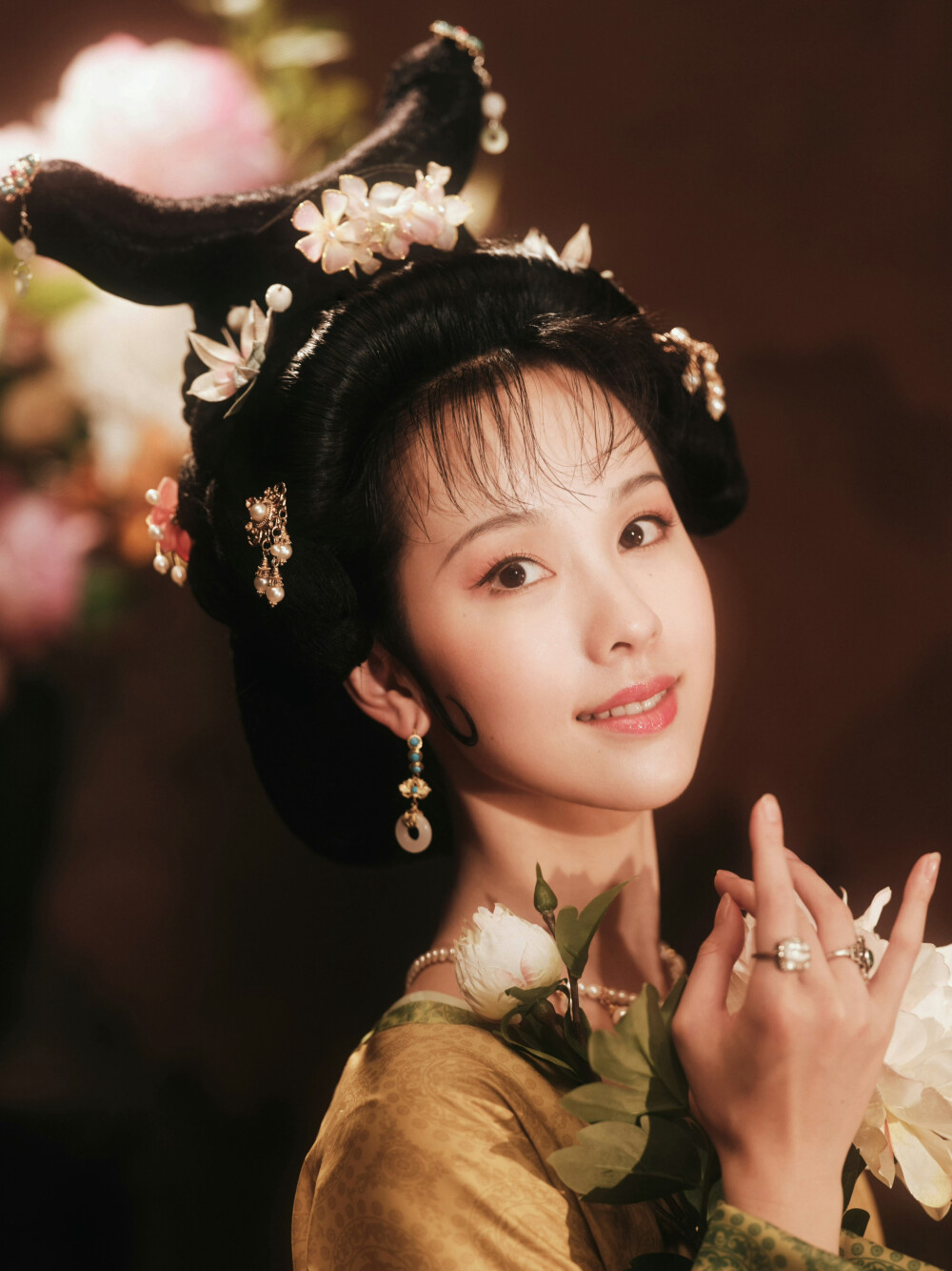 陈都灵
