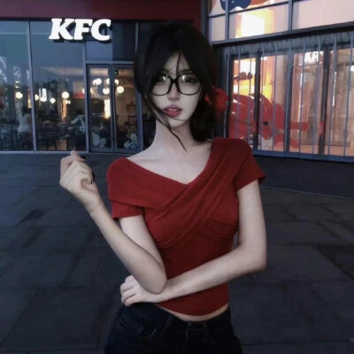 女头
✩°｡⋆✰⋆⁺₊⋆ †☾⋆