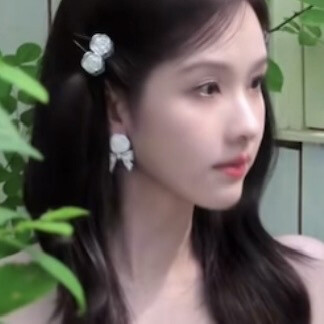 陈都灵