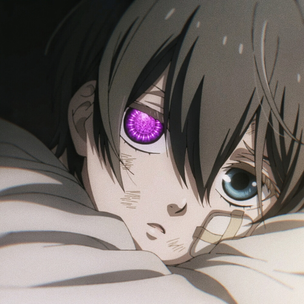 动漫：黑执事 -绿之魔女篇
角色：夏尔·凡多姆海恩
动漫男头Δ