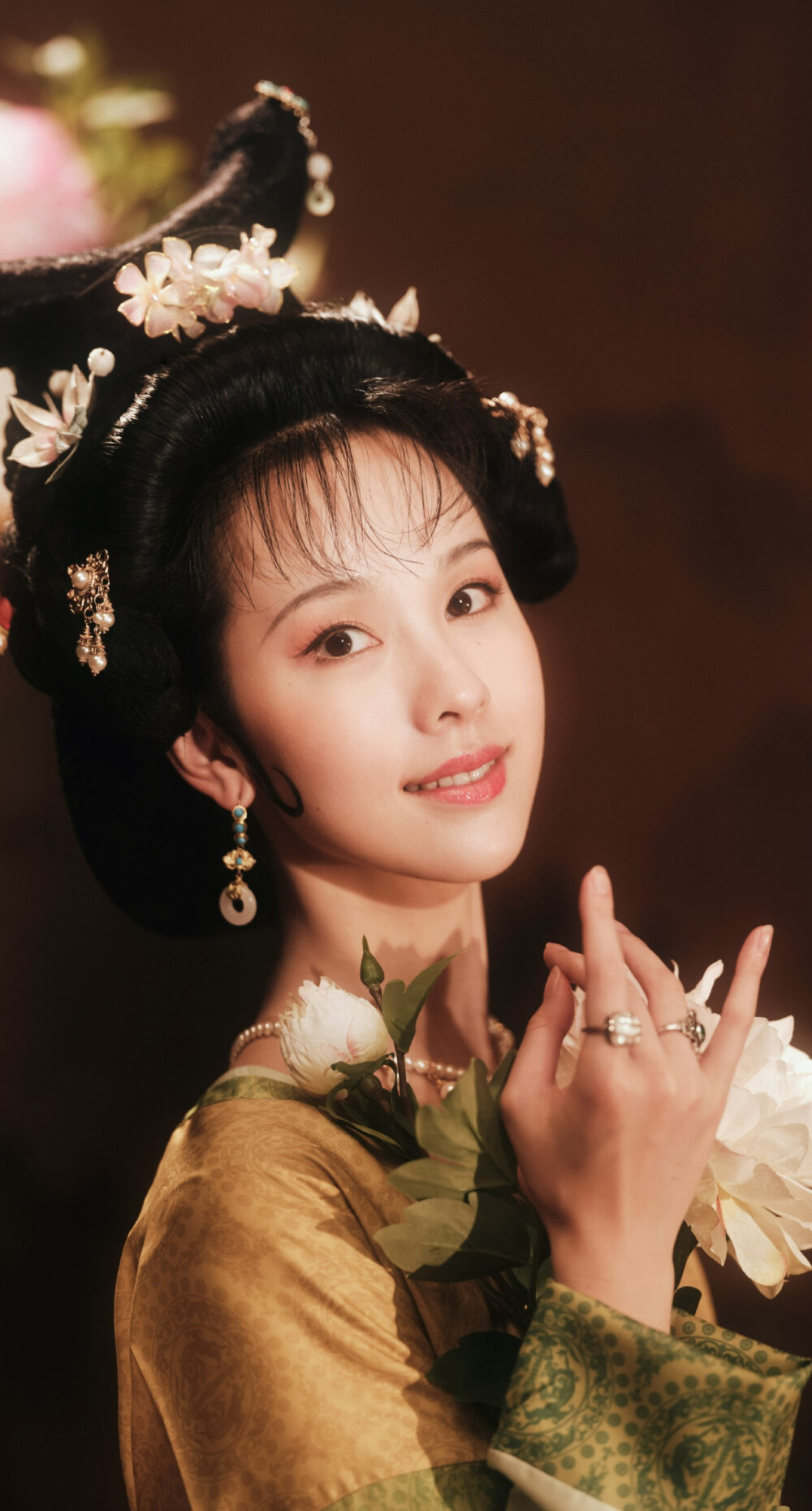 陈都灵
