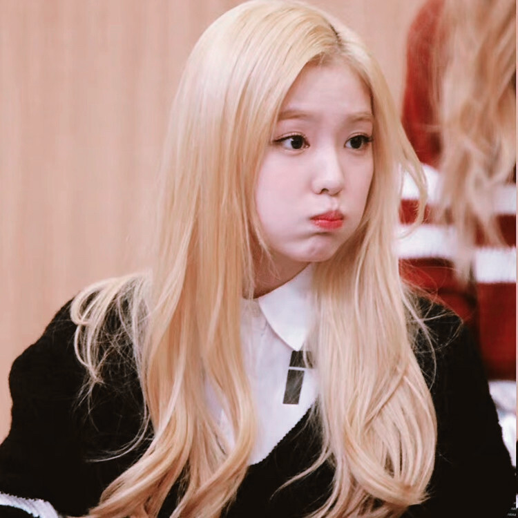 裴珠泫可二改站图已打底。标ThinkB
