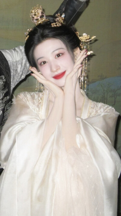 成何体统 庾晚音