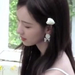 陈都灵