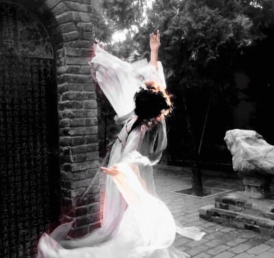 陈都灵