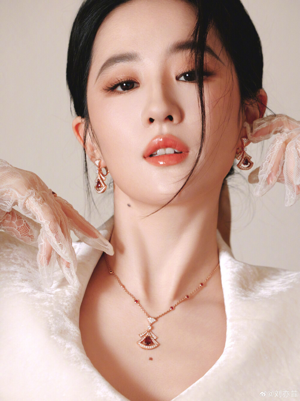 刘亦菲上海资生堂发布会
刘亦菲资生堂全球品牌代言人2025.4.25