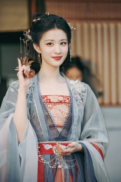 成何体统 庾晚音