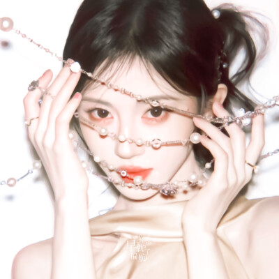 鞠婧祎