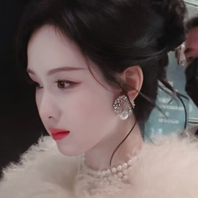 美人如画
