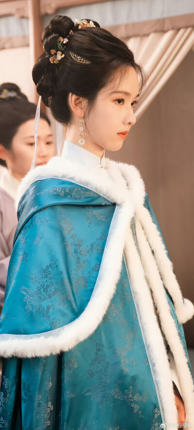 陈都灵