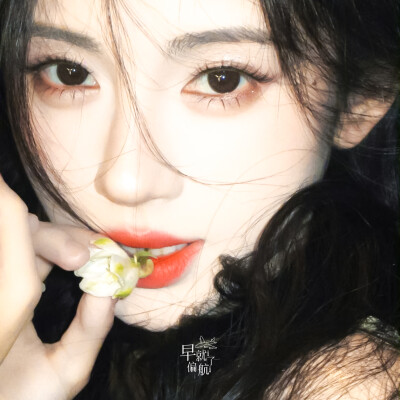 鞠婧祎
