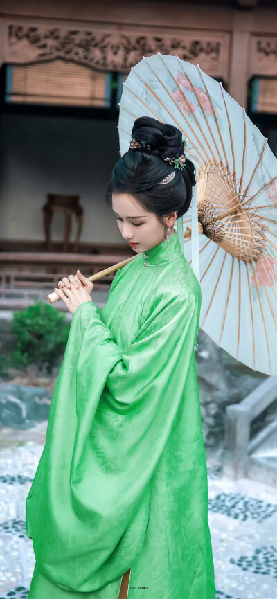 陈都灵