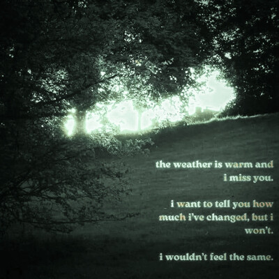 杨超越
有些许冰得刺骨的雾气没过我的鼻腔，久久不落水的柏林，那一天却在你的眼底下着一场不息的大雨.