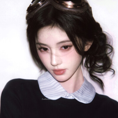 鞠婧祎