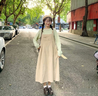 布衣酱原创灯芯绒背带裙