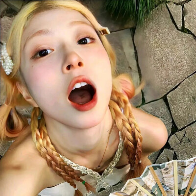 女头
