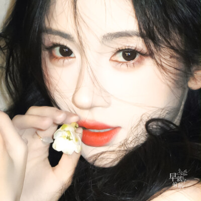 鞠婧祎