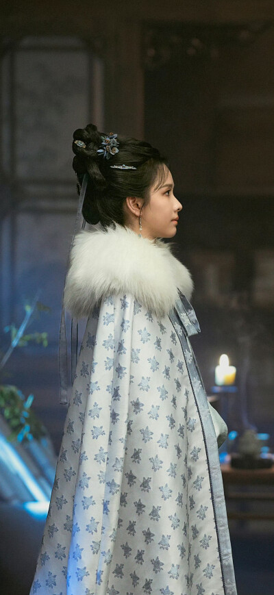 陈都灵